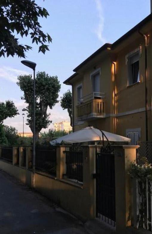 Villa Grazia Римини Экстерьер фото