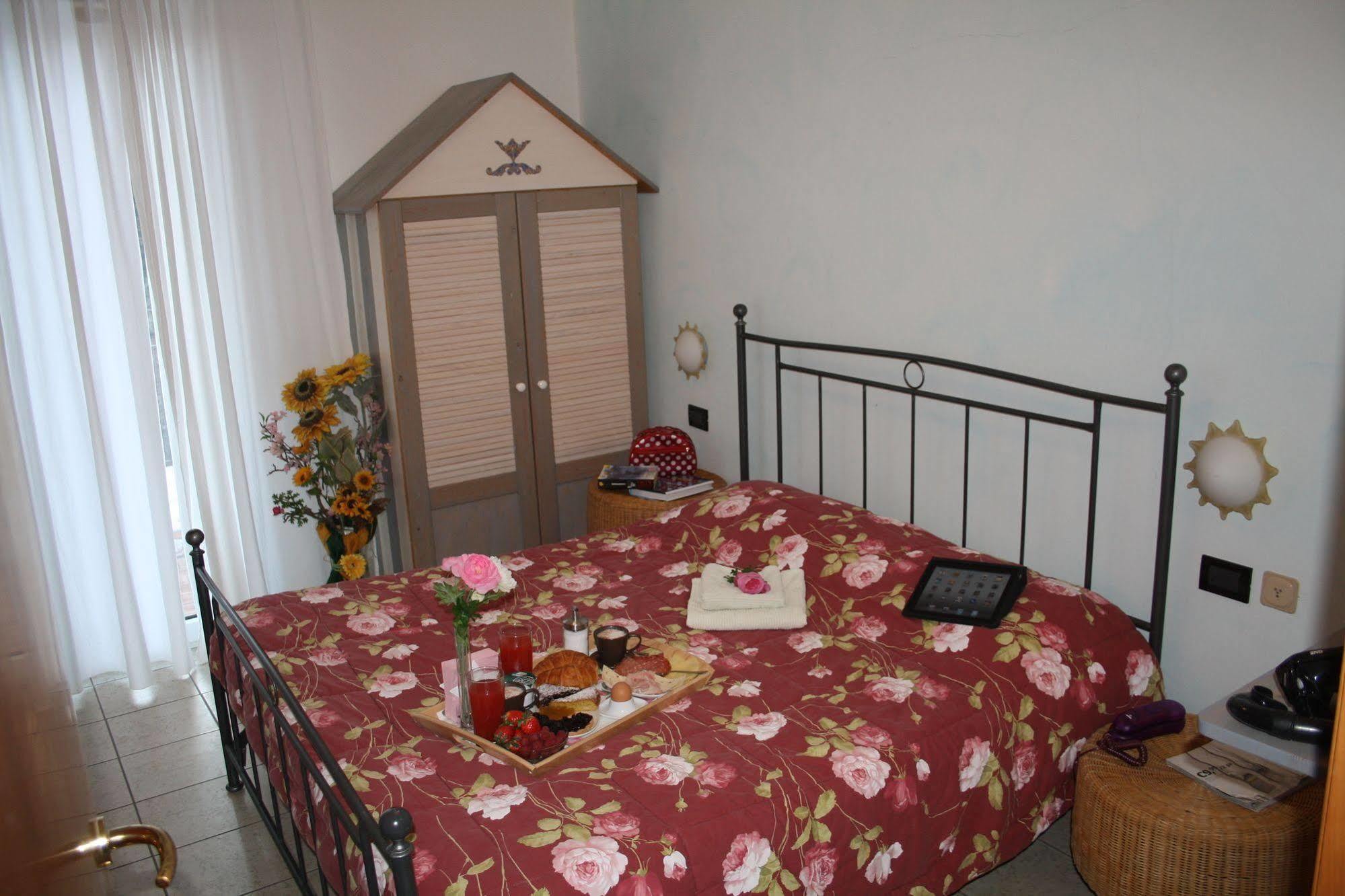 Villa Grazia Римини Экстерьер фото